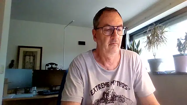 HotLucas66 online show from June 25, 2026, 3:05 pm