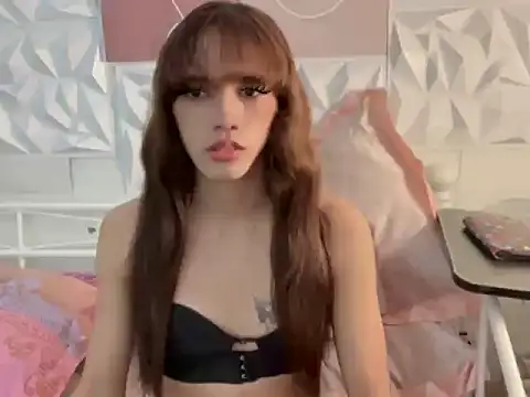 Snapshot of Leijona_Milker chatting on May 7, 2026, 12:32 pm Leijona Milker online show from May 7, 2026, 12:32 pm