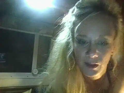 Snapshot of batshtcrzybbylov3 chatting on May 28, 2026, 1:58 am batshtcrzybbylov3 online show from May 28, 2026, 1:58 am