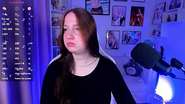 Elisabeth Binder online show from June 17, 2026, 3:31 am
