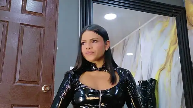 LindaFrancoo online show from May 30, 2026, 6:38 pm