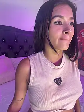 Lizzy Bonnie online show from April 11, 2026, 2:27 am