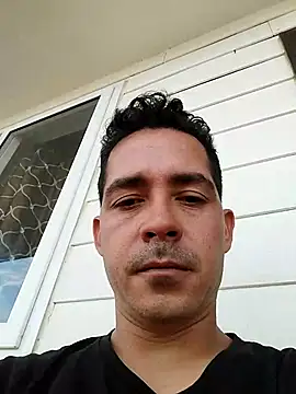 Gabriel leon33 online show from April 5, 2026, 7:22 pm