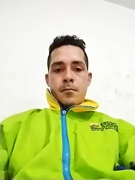Gabriel leon33 online show from June 10, 2026, 6:12 am