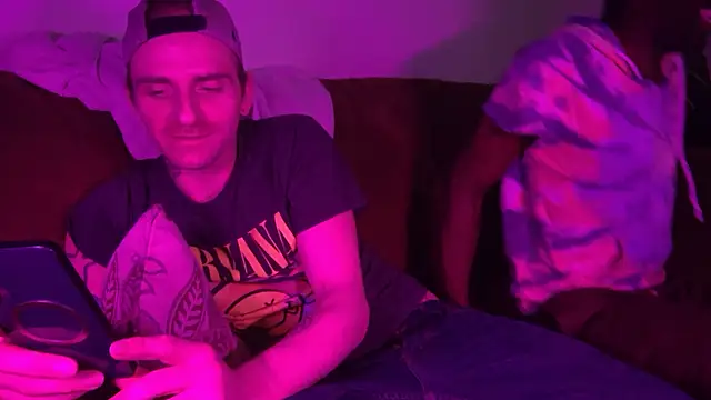 DavidEugeneOr online show from April 15, 2026, 11:28 am