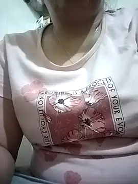 Snapshot of kavaya782 chatting on April 5, 2026, 7:00 pm kavaya782 online show from April 5, 2026, 7:00 pm