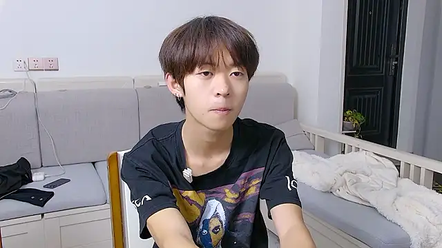 Snapshot of buding-001 chatting on March 24, 2026, 11:26 am buding-001 online show from March 24, 2026, 11:26 am