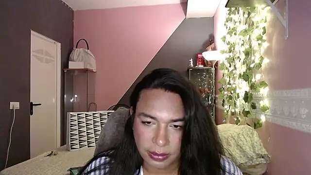 choquitolove1 online show from April 2, 2026, 9:23 pm