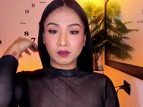 urasianhotfucker online show from March 27, 2026, 11:26 pm