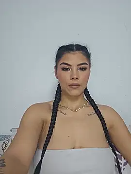Crissdesire online show from June 24, 2026, 11:42 am