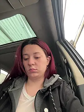 Snapshot of vitoria_bell chatting on March 26, 2026, 12:44 pm vitoria bell online show from March 26, 2026, 12:44 pm