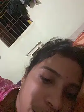Snapshot of hornysofiya chatting on May 10, 2026, 5:29 pm hornysofiya online show from May 10, 2026, 5:29 pm