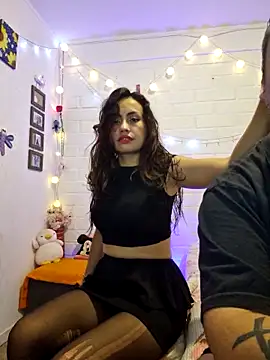 Snapshot of LASEXbellaX chatting on April 29, 2026, 2:48 am LASEXbellaX online show from April 29, 2026, 2:48 am