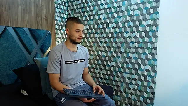 Snapshot of Joaho_Fernandez chatting on June 11, 2026, 9:13 pm Joaho Fernandez online show from June 11, 2026, 9:13 pm