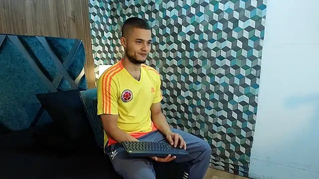 Snapshot of Joaho_Fernandez chatting on June 13, 2026, 9:46 pm Joaho Fernandez online show from June 13, 2026, 9:46 pm