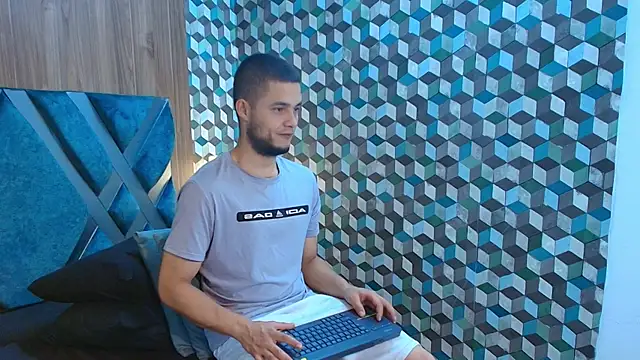 Snapshot of Joaho_Fernandez chatting on June 24, 2026, 9:03 pm Joaho Fernandez online show from June 24, 2026, 9:03 pm