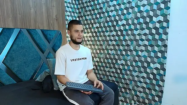 Snapshot of Joaho_Fernandez chatting on July 6, 2026, 9:28 pm Joaho Fernandez online show from July 6, 2026, 9:28 pm
