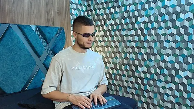 Snapshot of Joaho_Fernandez chatting on July 12, 2026, 4:42 pm Joaho Fernandez online show from July 12, 2026, 4:42 pm