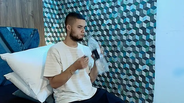 Snapshot of Joaho_Fernandez chatting on July 29, 2026, 8:51 pm Joaho Fernandez online show from July 29, 2026, 8:51 pm