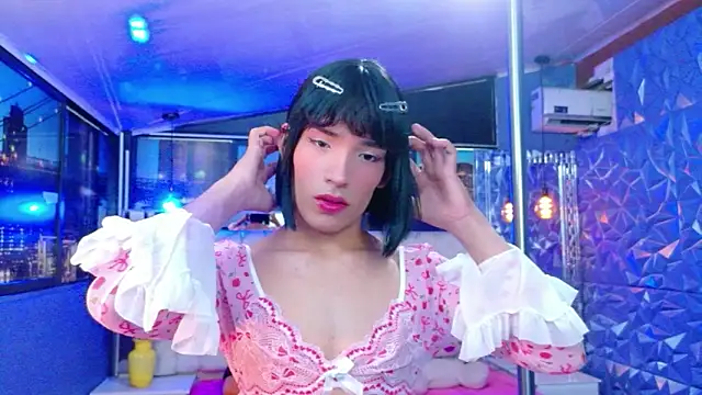 IsaacNovaa online show from June 5, 2026, 8:03 pm