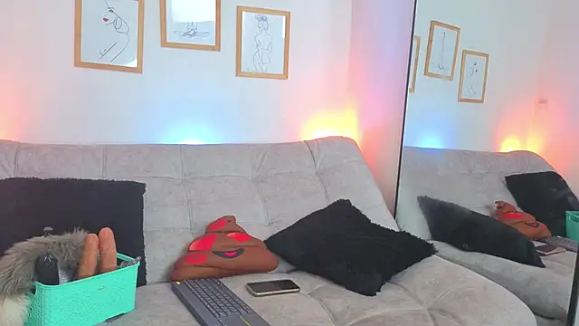 CharlotteCopper  online show from April 16, 2026, 10:38 am