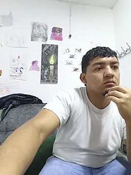 Itsdavidxxx online show from May 25, 2026, 3:56 am