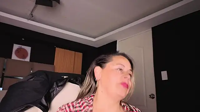 Cinthya roberts online show from July 18, 2026, 2:21 pm