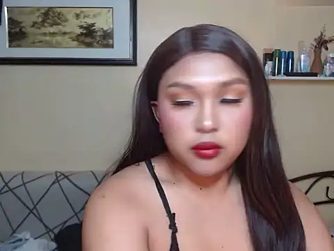 OliveSexyTS online show from March 25, 2026, 5:46 am