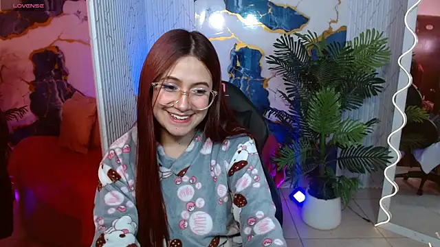 Snapshot of Tiiana_tay chatting on May 3, 2026, 3:12 am Tiiana tay online show from May 3, 2026, 3:12 am