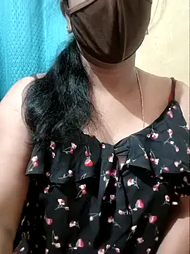 Snapshot of Latha_lovely chatting on June 18, 2026, 3:07 am Latha lovely online show from June 18, 2026, 3:07 am