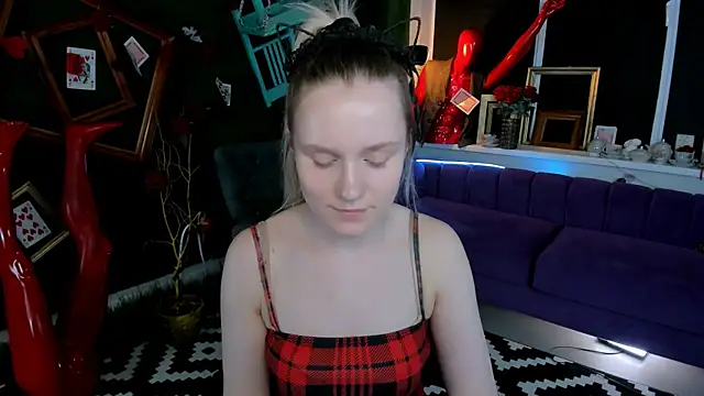 SherriButlers online show from May 11, 2026, 2:45 pm
