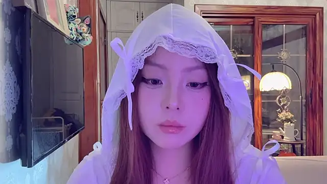 thelittlexx online show from April 30, 2026, 7:36 am