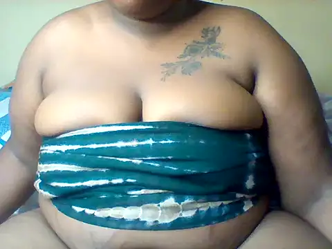 Snapshot of bunny_jay chatting on April 19, 2026, 6:54 pm bunny jay online show from April 19, 2026, 6:54 pm