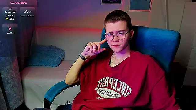 Snapshot of Thomas_Norton chatting on April 30, 2026, 8:57 pm Thomas Norton online show from April 30, 2026, 8:57 pm