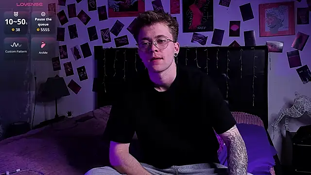 Snapshot of Thomas_Norton chatting on June 20, 2026, 10:23 pm Thomas Norton online show from June 20, 2026, 10:23 pm