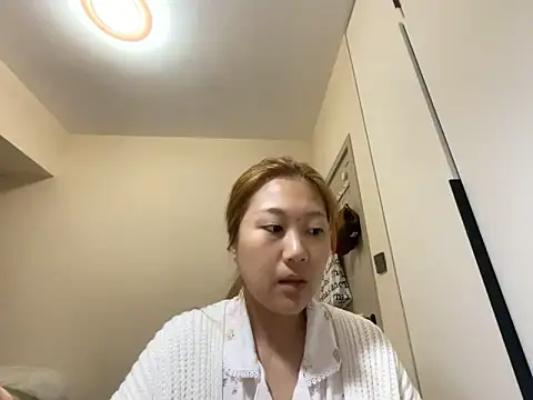 Snapshot of tutu512 chatting on April 28, 2026, 10:31 am tutu512 online show from April 28, 2026, 10:31 am