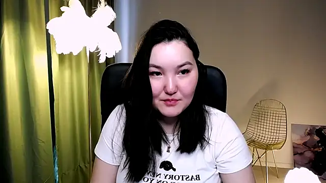 Snapshot of CamilaMartiez chatting on April 29, 2026, 1:04 pm CamilaMartiez online show from April 29, 2026, 1:04 pm