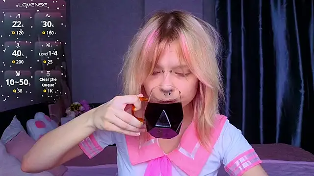 PerryKitty online show from April 22, 2026, 7:59 pm