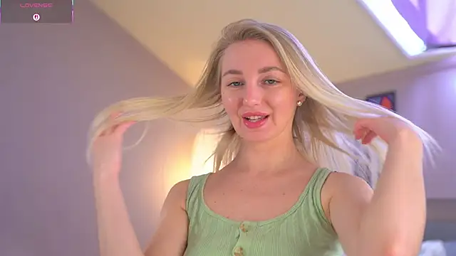 Sweety Becky online show from May 14, 2026, 8:21 am