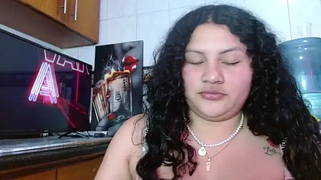 Snapshot of Slut_Full_Messy chatting on March 26, 2026, 4:29 am Slut Full Messy online show from March 26, 2026, 4:29 am