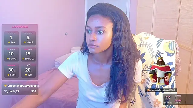 Snapshot of Amber_Fae chatting on May 23, 2026, 9:19 pm Amber Fae online show from May 23, 2026, 9:19 pm