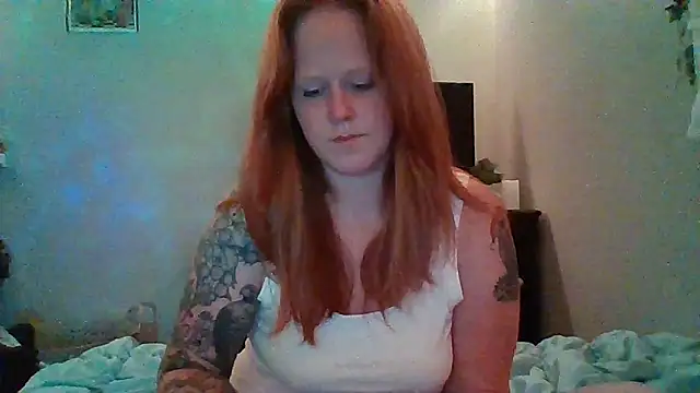 Snapshot of RedVelvetVixen chatting on May 26, 2026, 2:18 am RedVelvetVixen online show from May 26, 2026, 2:18 am
