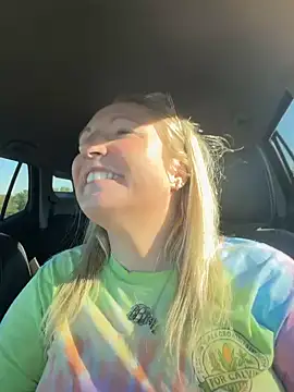 sweetkacibaby online show from May 14, 2026, 1:07 pm
