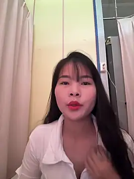 Snapshot of Naked-xx chatting on June 15, 2026, 10:01 pm Naked-xx online show from June 15, 2026, 10:01 pm