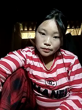 Snapshot of Snow-queen chatting on April 6, 2026, 6:58 am Snow-queen online show from April 6, 2026, 6:58 am