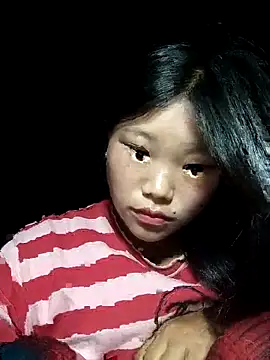 Snapshot of Snow-queen chatting on April 7, 2026, 7:36 pm Snow-queen online show from April 7, 2026, 7:36 pm