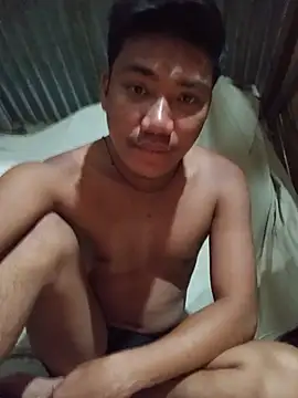 Snapshot of Asianboyfriend28xx chatting on May 20, 2026, 10:38 pm Asianboyfriend28xx online show from May 20, 2026, 10:38 pm