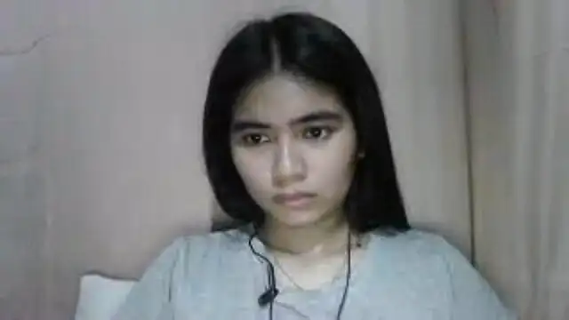 Snapshot of SarinaWhisenton chatting on March 30, 2026, 5:52 am SarinaWhisenton online show from March 30, 2026, 5:52 am