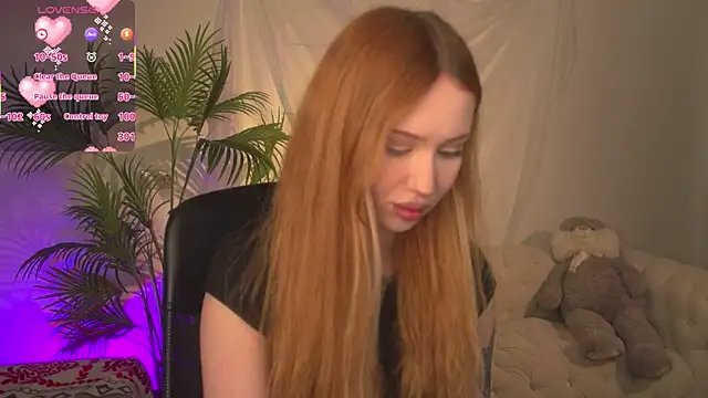 zoeforrd online show from April 25, 2026, 6:27 am