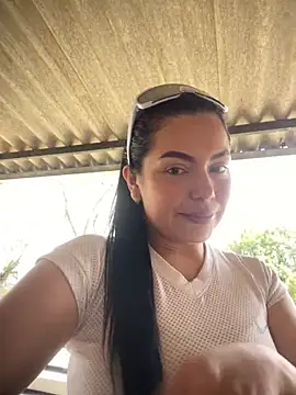 Snapshot of Cami_olarte chatting on June 14, 2026, 3:03 pm Cami olarte online show from June 14, 2026, 3:03 pm